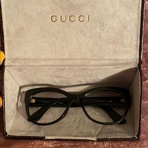 Gucci Black Frame w/ no lens...